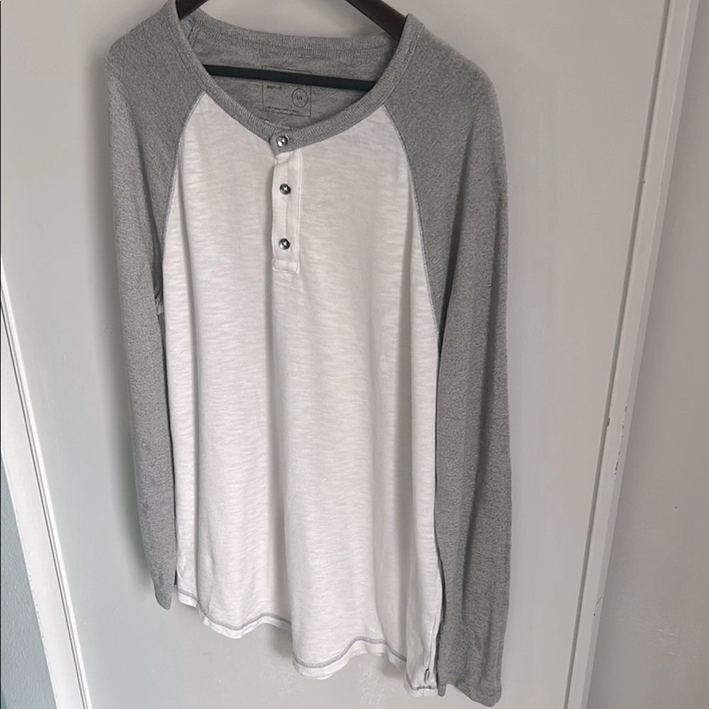 Express Men's White Gray Colorblock Raglan Henley Cotton Blend Double Knit Shirt